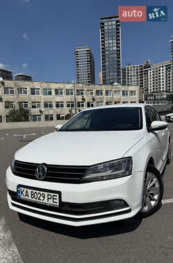 Седан Volkswagen Jetta 2016 в Киеве