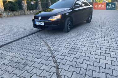 Седан Volkswagen Jetta 2011 в 