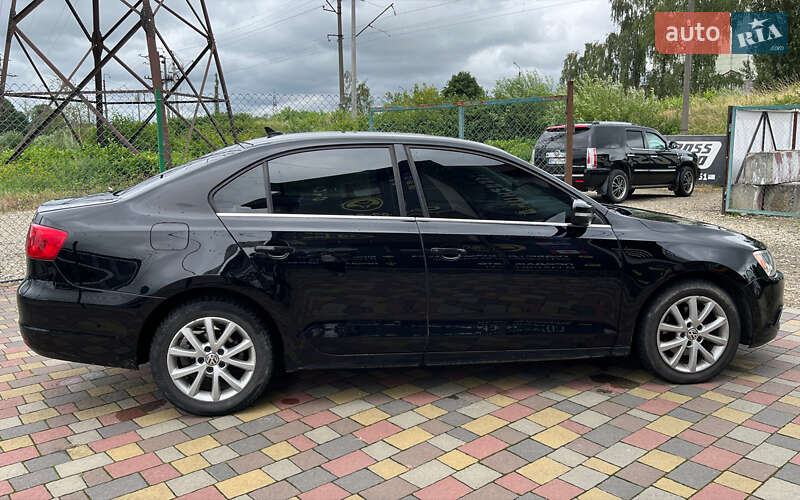 Седан Volkswagen Jetta 2012 в Стрые