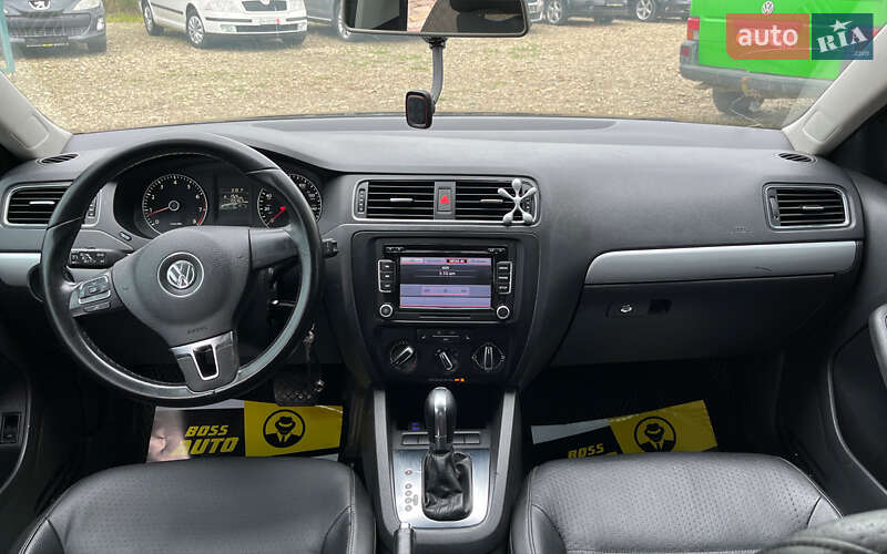 Седан Volkswagen Jetta 2012 в Стрые