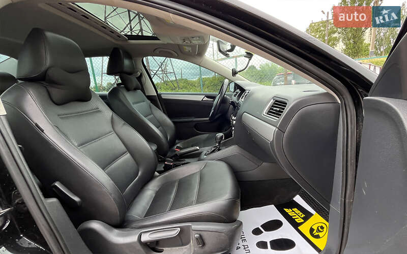 Седан Volkswagen Jetta 2012 в Стрые