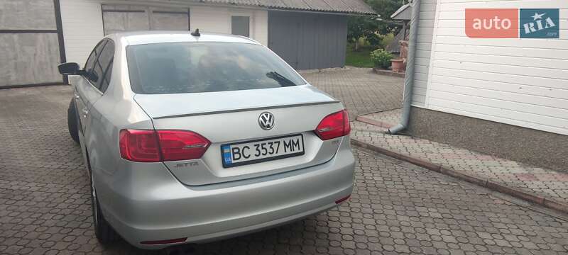 Седан Volkswagen Jetta 2012 в Коломиї