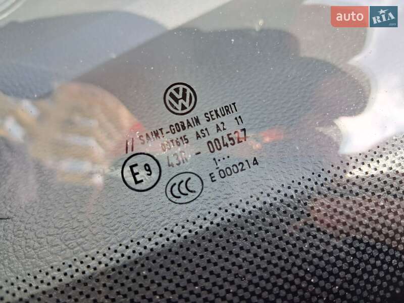 Седан Volkswagen Jetta 2012 в Софиевской Борщаговке