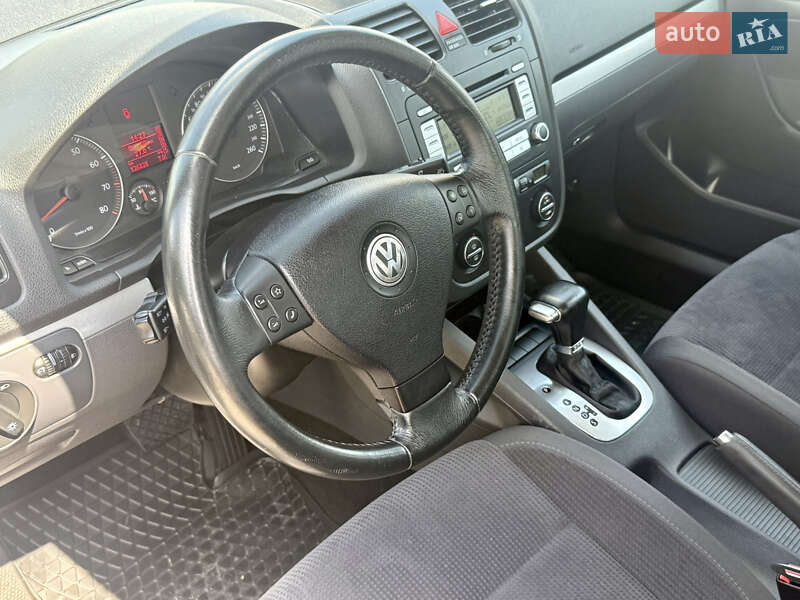 Седан Volkswagen Jetta 2007 в Староконстантинове