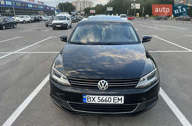 Седан Volkswagen Jetta 2014 в Хмельницькому