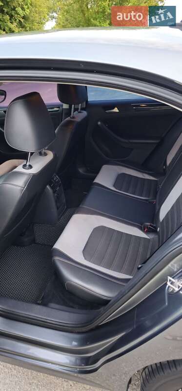 Седан Volkswagen Jetta 2016 в Борисполі