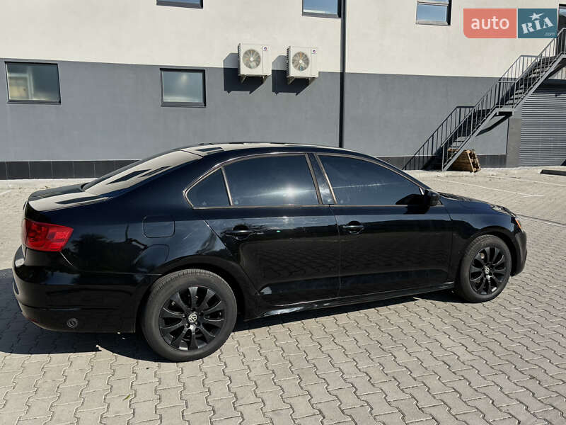 Седан Volkswagen Jetta 2011 в Хмельницком