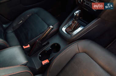 Седан Volkswagen Jetta 2011 в 