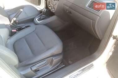 Седан Volkswagen Jetta 2011 в 