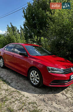 Седан Volkswagen Jetta 2015 в Житомире