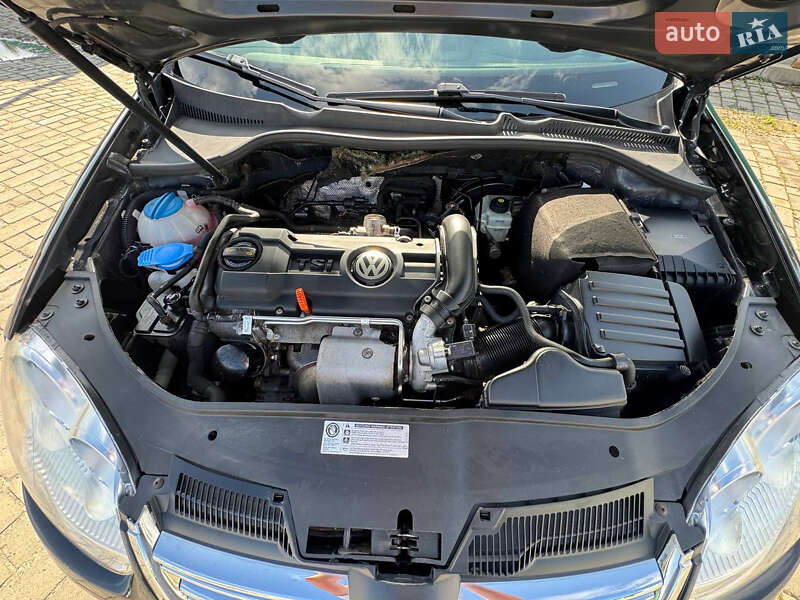 Седан Volkswagen Jetta 2009 в Харкові