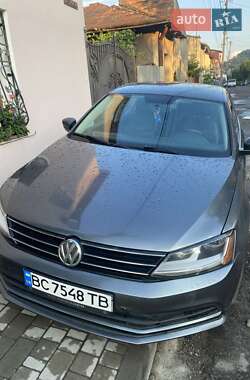 Седан Volkswagen Jetta 2016 в Львові