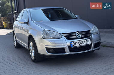 Седан Volkswagen Jetta 2007 в Хмельницком