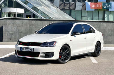 Седан Volkswagen Jetta 2013 в Харкові