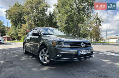 Седан Volkswagen Jetta 2015 в Виннице