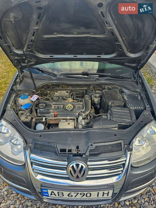 Седан Volkswagen Jetta 2009 в Вінниці