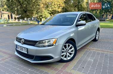 Седан Volkswagen Jetta 2013 в Києві