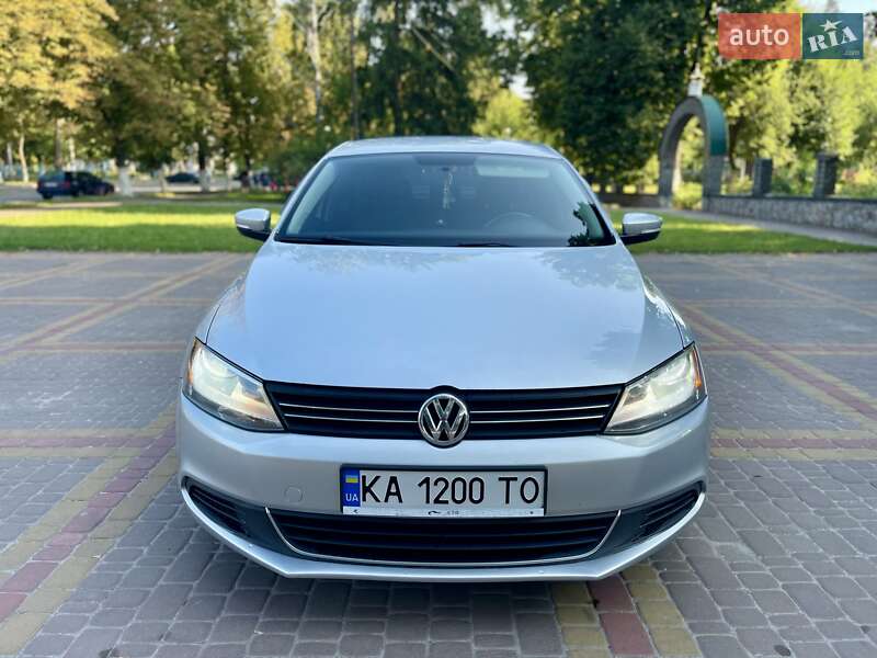 Седан Volkswagen Jetta 2013 в Киеве фото 10 Седан Volkswagen Jetta 2013 в Киеве
