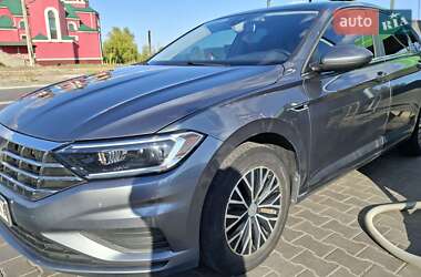 Седан Volkswagen Jetta 2018 в 
