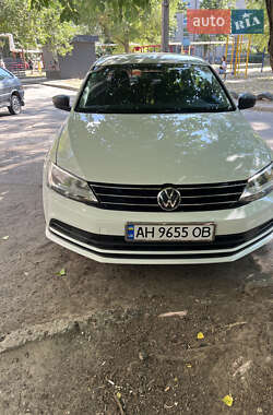 Седан Volkswagen Jetta 2015 в Днепре