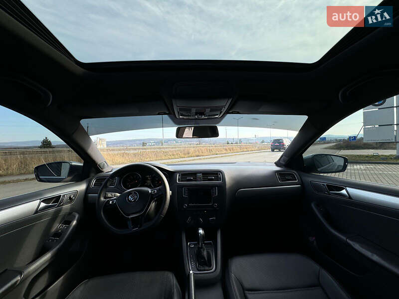 Седан Volkswagen Jetta 2016 в Ужгороді фото 22 Седан Volkswagen Jetta 2016 в Ужгороді