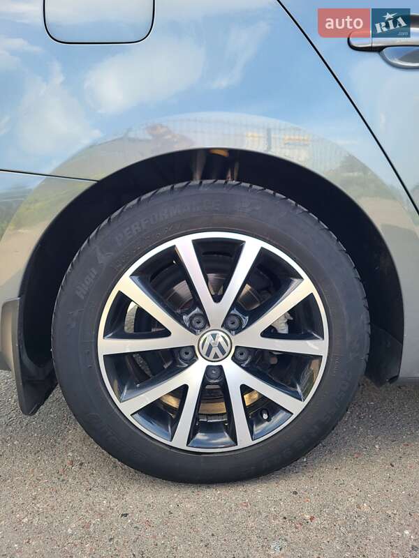 Седан Volkswagen Jetta 2017 в Сумах