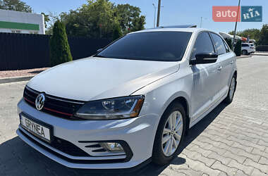 Седан Volkswagen Jetta 2016 в Одесі