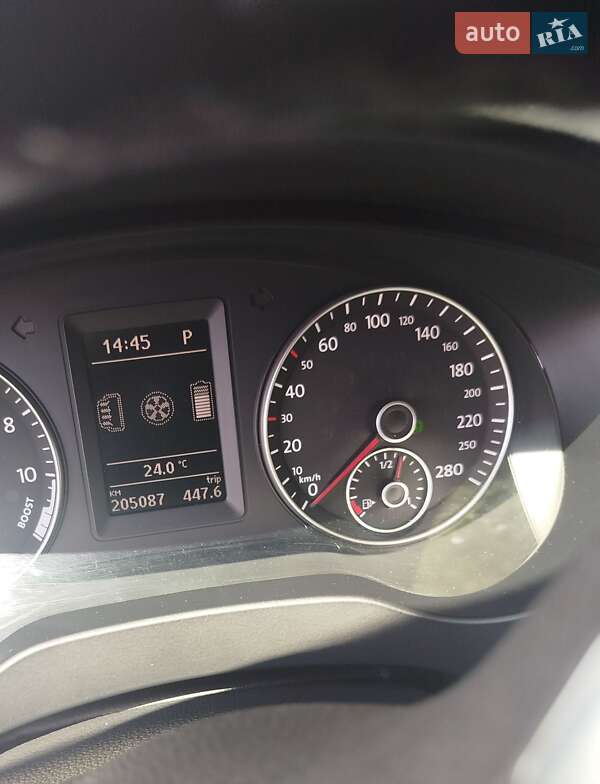 Седан Volkswagen Jetta 2013 в Львове