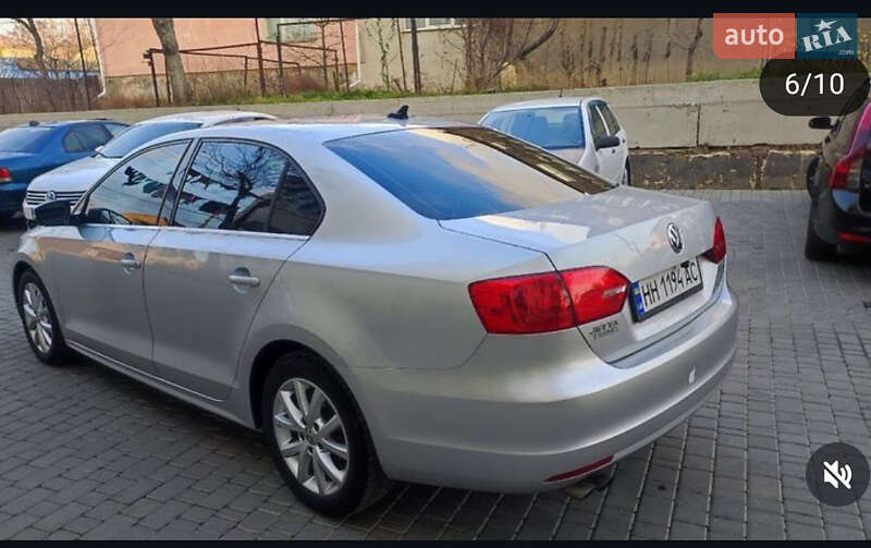 Седан Volkswagen Jetta 2014 в Одесі