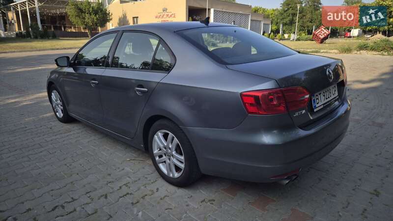 Седан Volkswagen Jetta 2014 в Херсоні