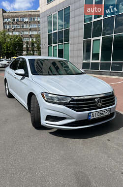 Седан Volkswagen Jetta 2018 в Барышевке