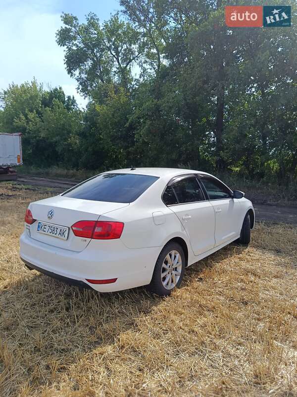 Седан Volkswagen Jetta 2012 в Сумах