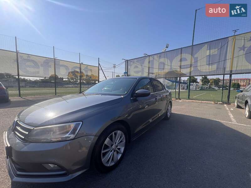 Седан Volkswagen Jetta 2016 в Киеве фото 2 Седан Volkswagen Jetta 2016 в Киеве