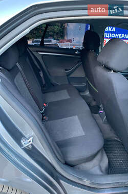Седан Volkswagen Jetta 2006 в Киеве