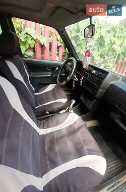 Седан Volkswagen Jetta 1990 в 