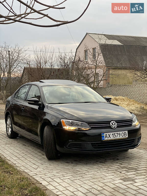 Седан Volkswagen Jetta 2011 в Харькове