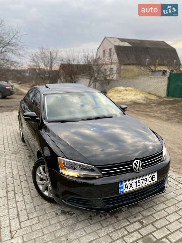 Седан Volkswagen Jetta 2011 в Харькове