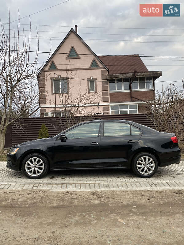 Седан Volkswagen Jetta 2011 в Харькове
