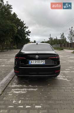 Седан Volkswagen Jetta 2019 в 