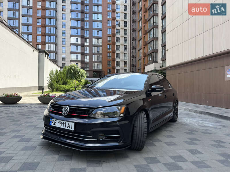 Седан Volkswagen Jetta 2014 в Днепре