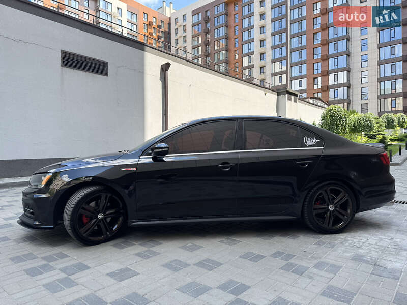 Седан Volkswagen Jetta 2014 в Днепре