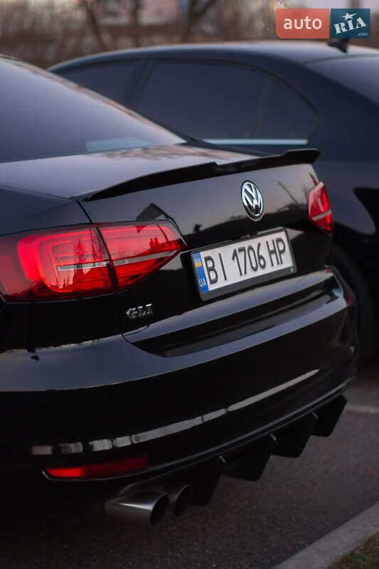 Седан Volkswagen Jetta 2014 в Днепре