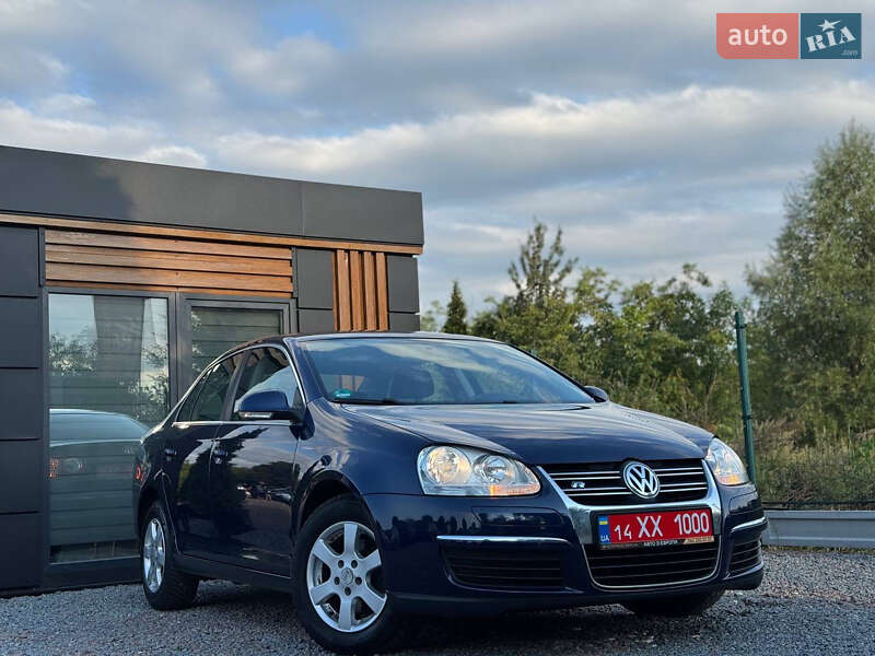 Седан Volkswagen Jetta 2010 в Дрогобыче