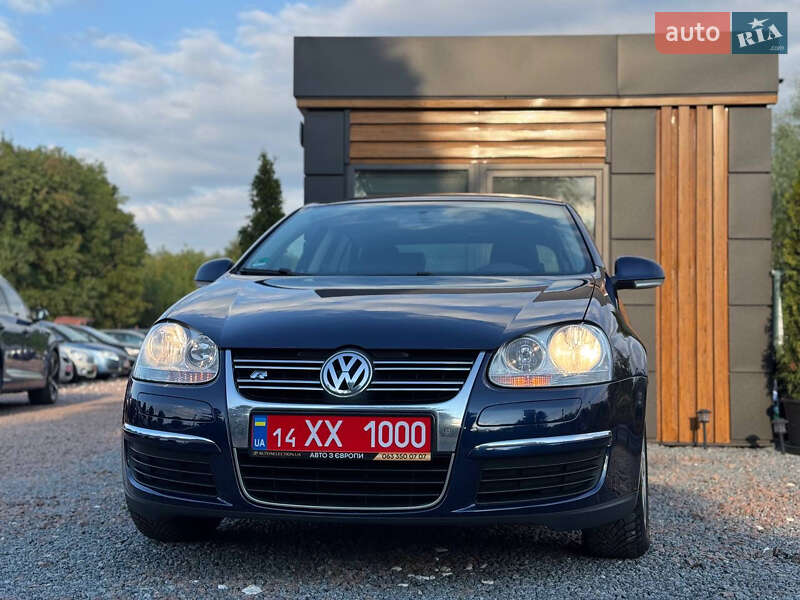 Седан Volkswagen Jetta 2010 в Дрогобыче