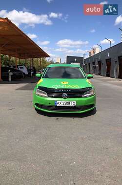 Седан Volkswagen Jetta 2012 в Харькове