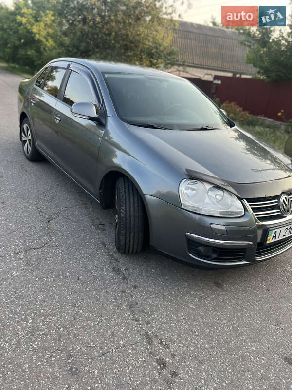 Седан Volkswagen Jetta 2008 в Кагарлику