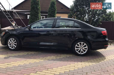 Седан Volkswagen Jetta 2013 в 