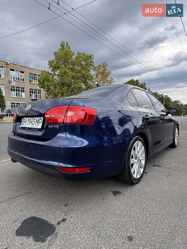 Седан Volkswagen Jetta 2013 в Одессе