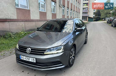 Седан Volkswagen Jetta 2015 в Тячеві