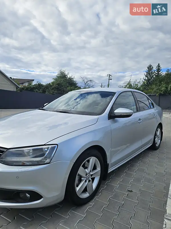 Volkswagen Jetta